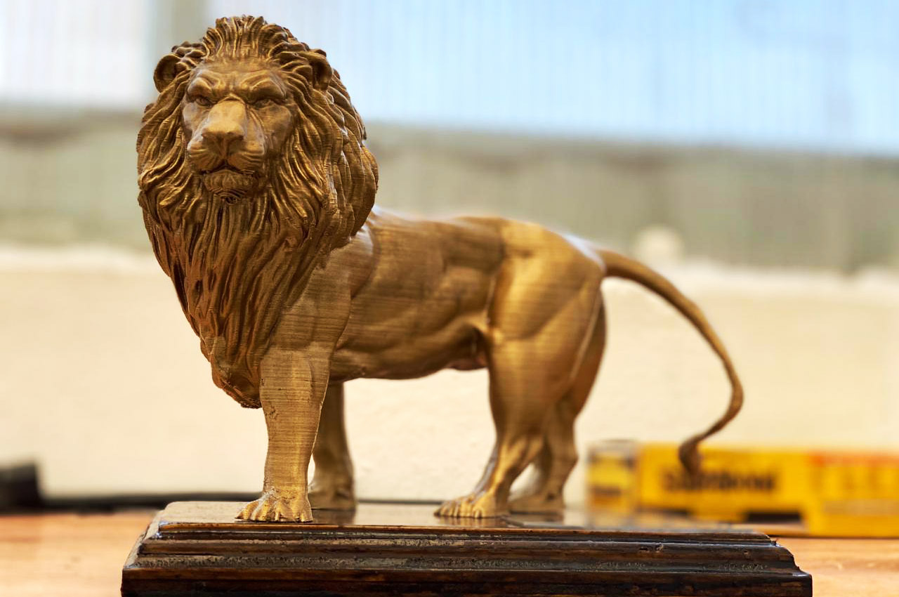 Leones